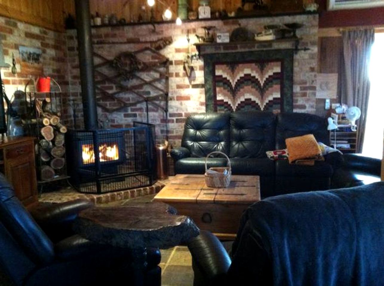Spacious Barn for a Countryside Group Holiday near Mount Buffalo National Park in Victoria