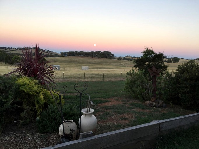 Barns (Benalla, Victoria, Australia)