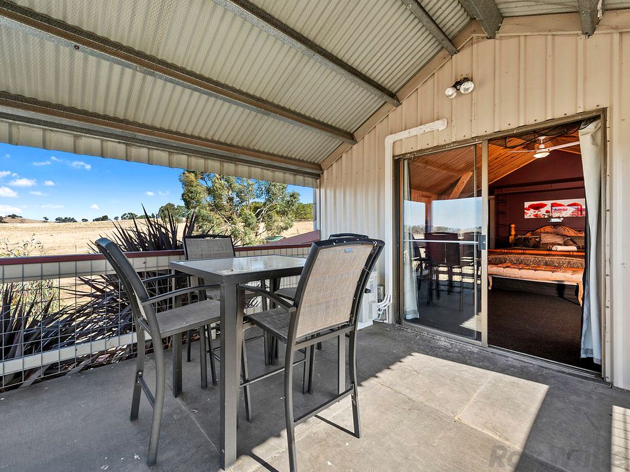 Spacious Barn for a Countryside Group Holiday near Mount Buffalo National Park in Victoria
