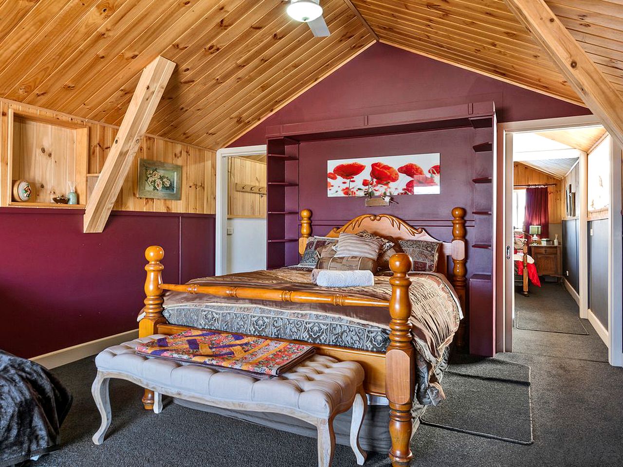 Spacious Barn for a Countryside Group Holiday near Mount Buffalo National Park in Victoria