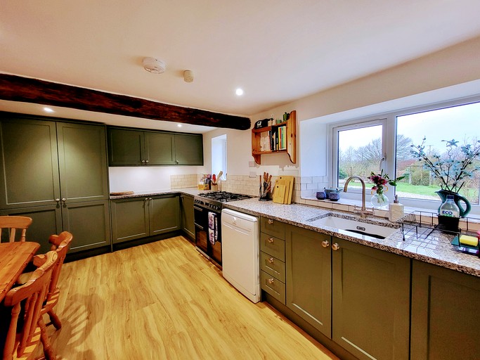 Cottages (United Kingdom, Umberleigh, England)