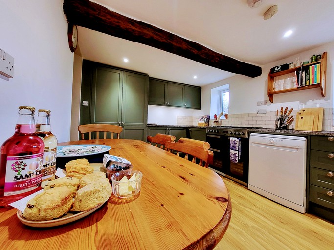 Cottages (United Kingdom, Umberleigh, England)
