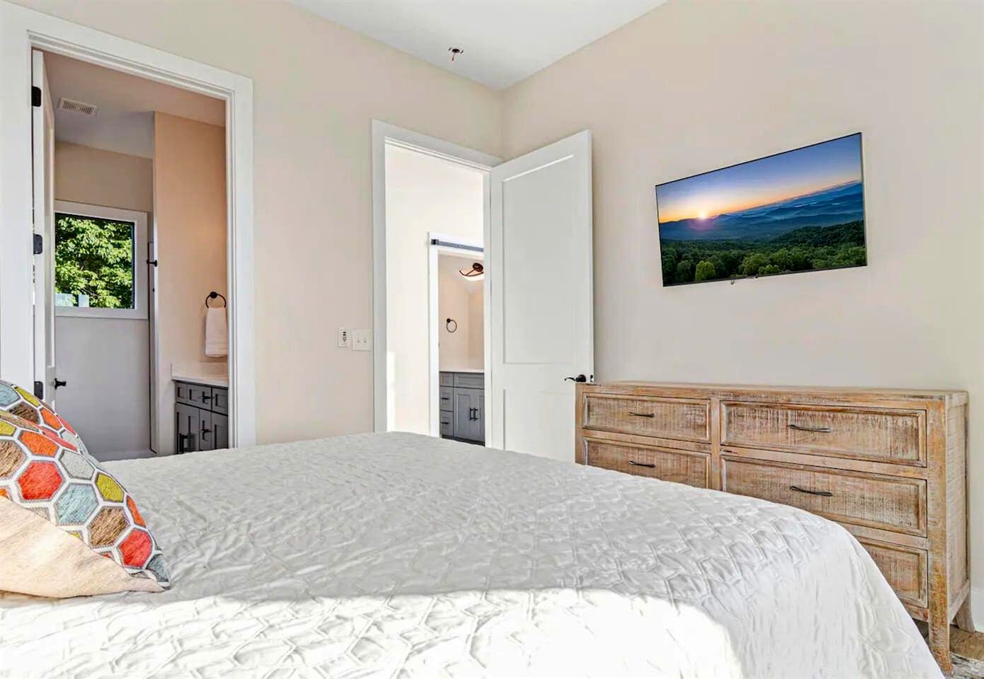 Luxurious Mountain Retreat with Heated Indoor Pool near Gatlinburg in Sevierville, Tennessee