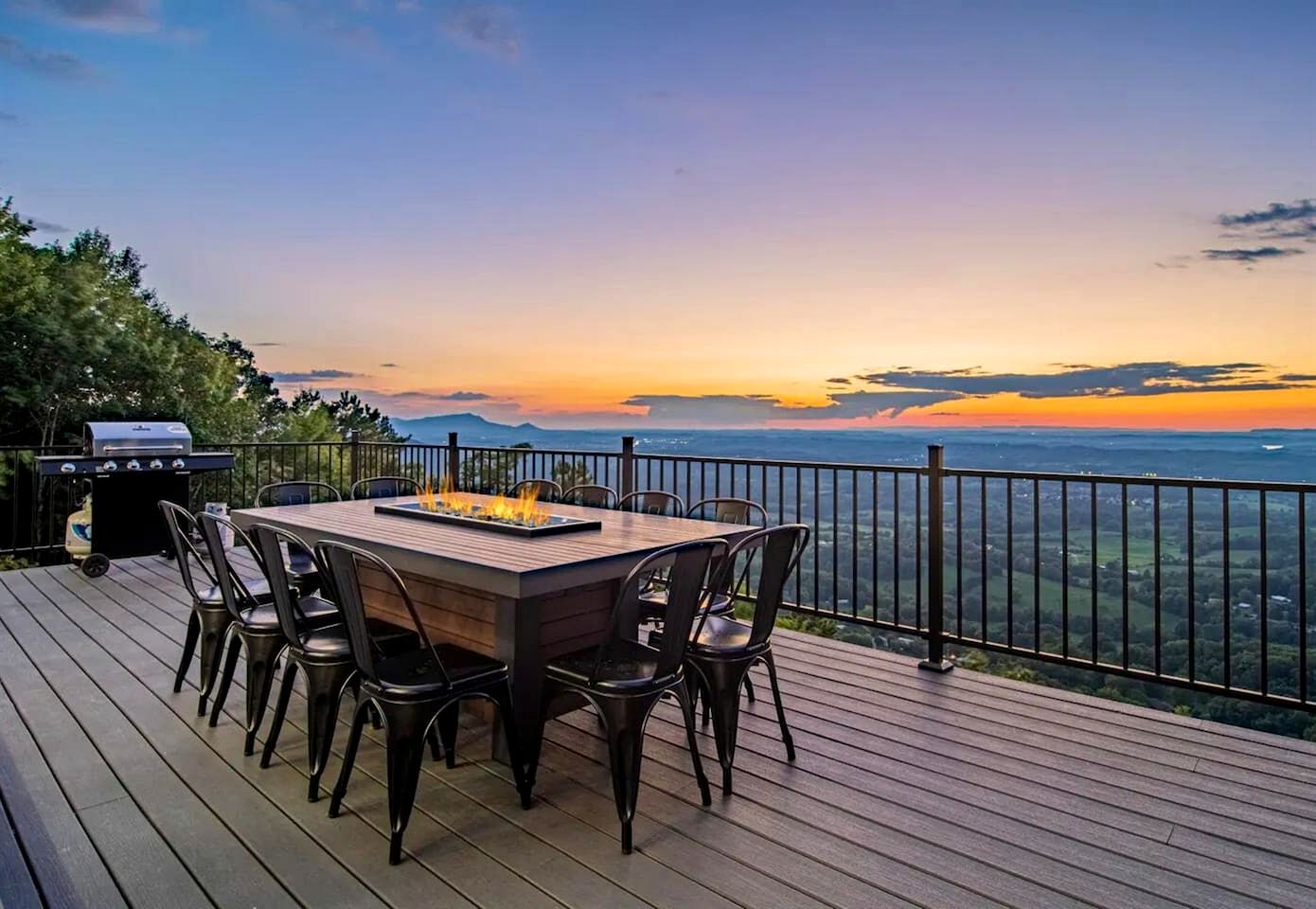 Luxurious Mountain Retreat with Heated Indoor Pool near Gatlinburg in Sevierville, Tennessee