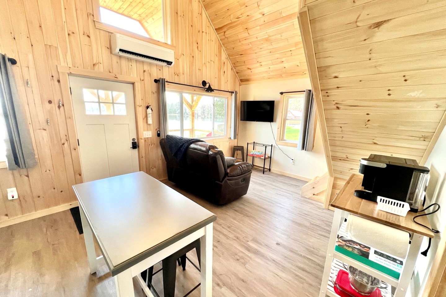 Pet-Friendly Waterfront Cabin with Beach Access, Firepit, and Kayaks in Burnham, Maine