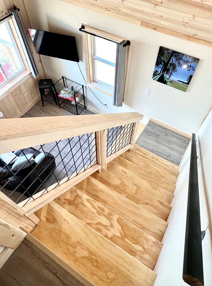 Pet-Friendly Waterfront Cabin with Beach Access, Firepit, and Kayaks in Burnham, Maine