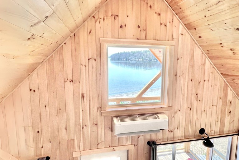 Cabins (United States of America, Burnham, Maine)