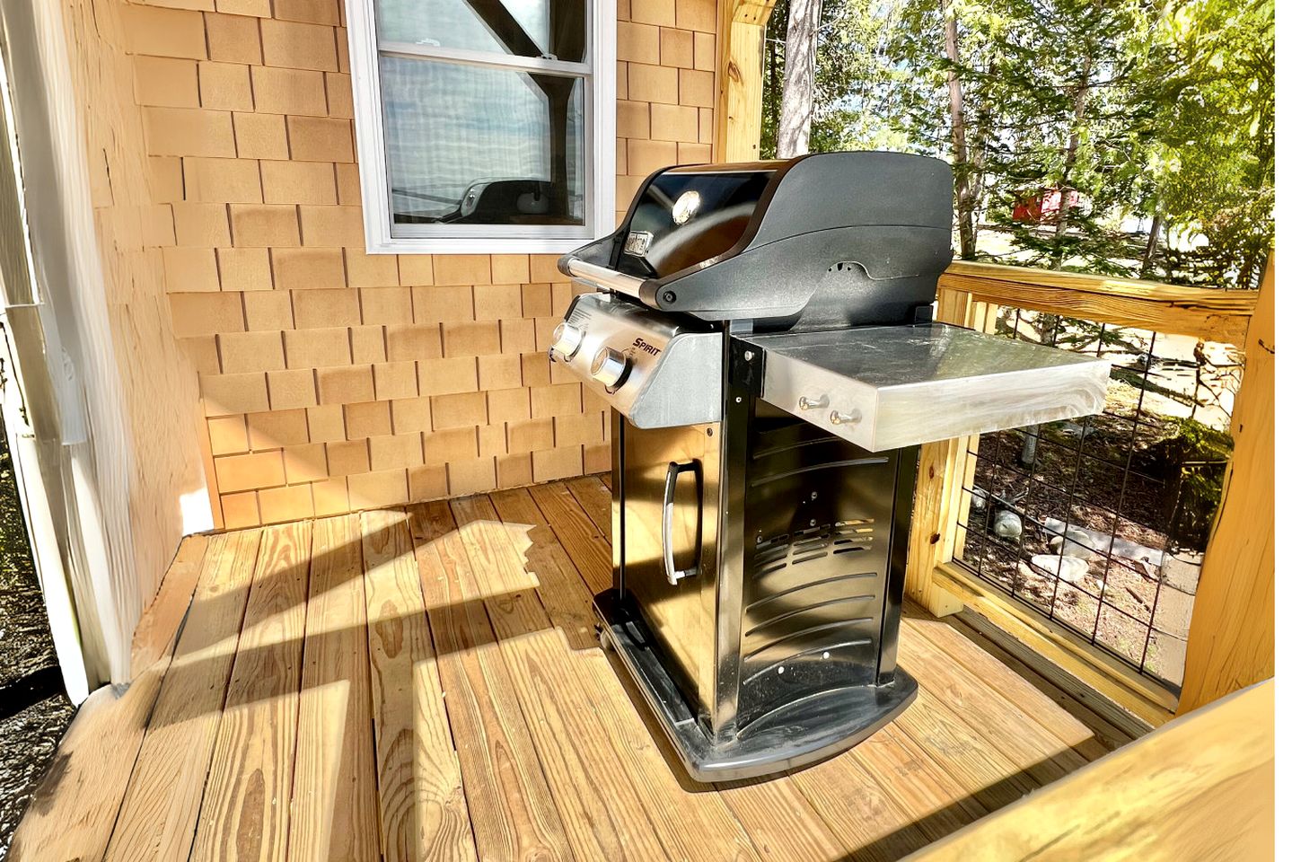 Pet-Friendly Waterfront Cabin with Beach Access, Firepit, and Kayaks in Burnham, Maine