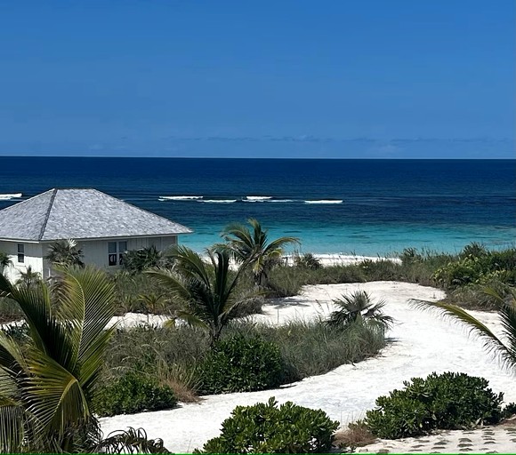 Beach Houses (Bahamas, Governor's Harbour, North Eleuthera)