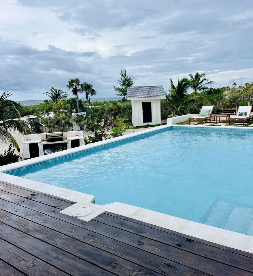 Incredible Beach House with Beach Access and Fantastic Sights in Governor's Harbour, North Eleuthera