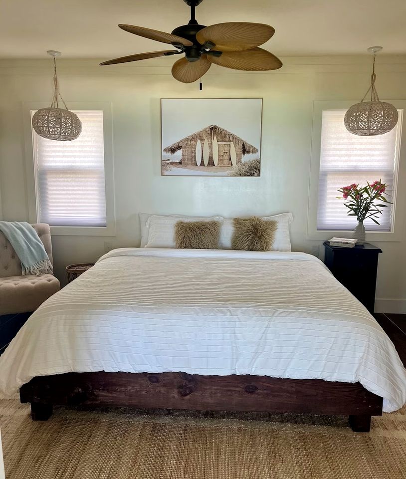 Incredible Beach House with Beach Access and Fantastic Sights in Governor's Harbour, North Eleuthera