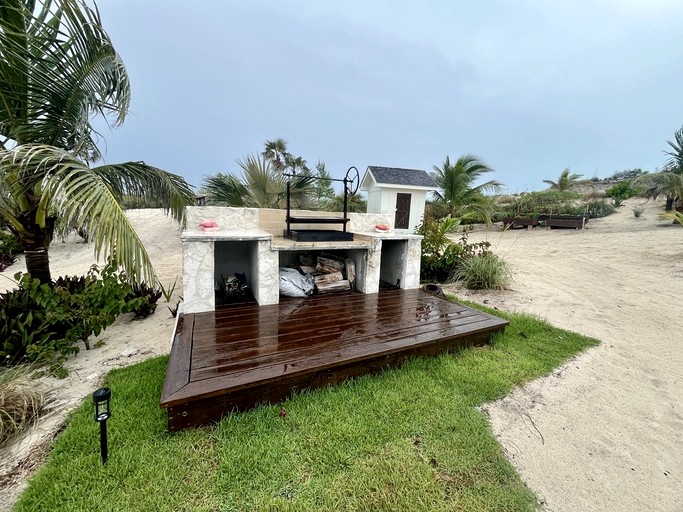 Beach Houses (Bahamas, Governor's Harbour, North Eleuthera)