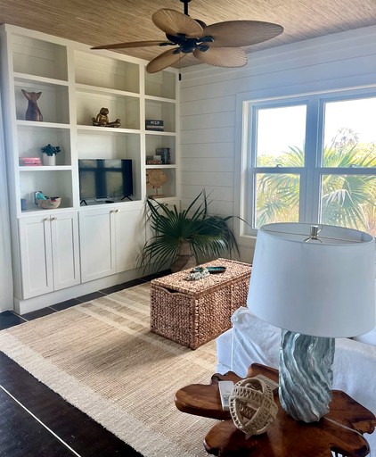 Beach Houses (Bahamas, Governor's Harbour, North Eleuthera)