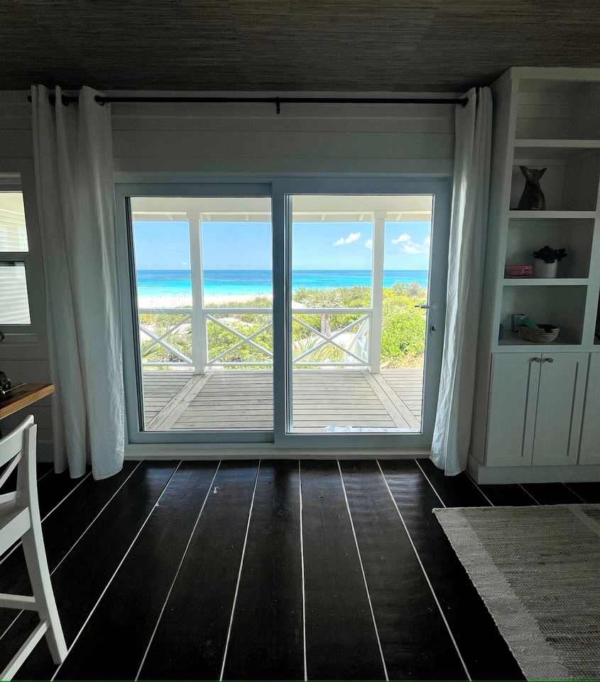 Incredible Beach House with Beach Access and Fantastic Sights in Governor's Harbour, North Eleuthera