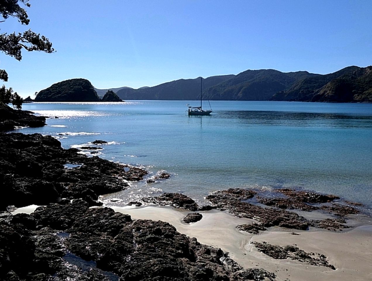 Spacious Oceanfront Villa Rental in Bay of Islands, New Zealand