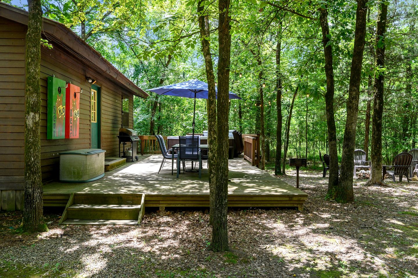 Impressive Cabin with Hot-tub Nestled Amidst Trees in Broken Bow, Oklahoma