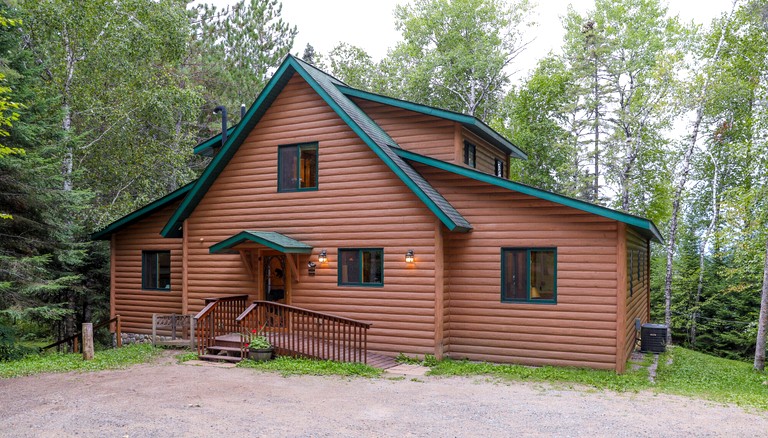 Expansive Birch Lake Cabin with Large Great Room & Outdoor Fun Near Babbitt, Minnesota