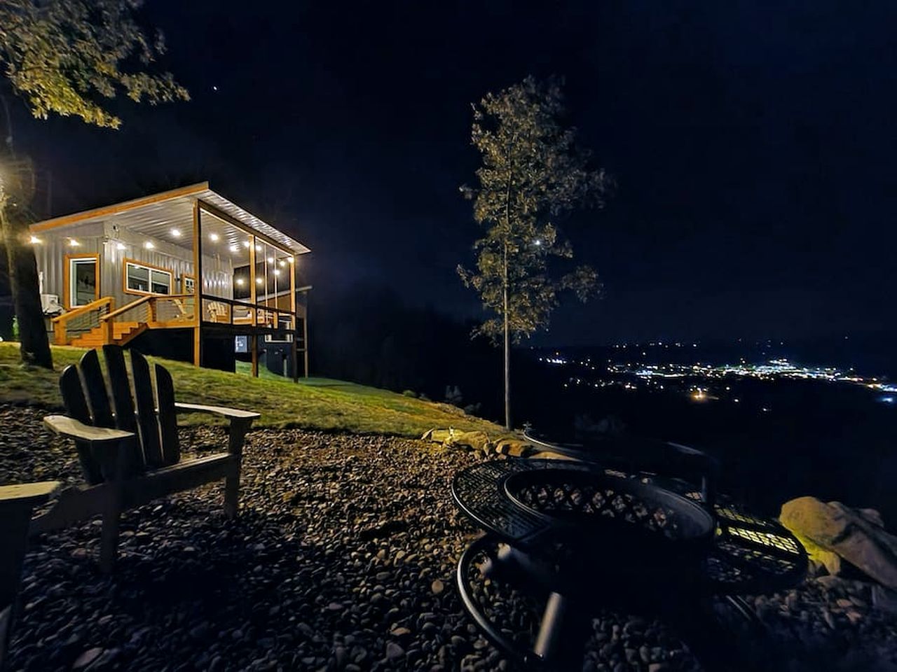 Unique Container with BBQ Ideal for Couples in Georgia
