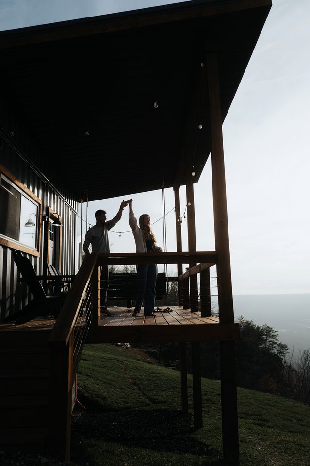 Unique Container with BBQ Ideal for Couples in Georgia
