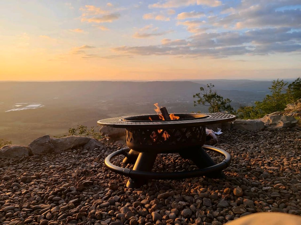 Unique Container with BBQ Ideal for Couples in Georgia