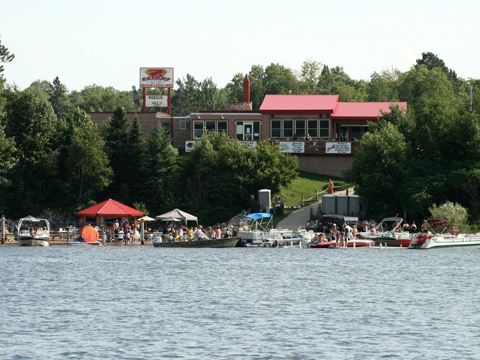 Cabins (Cohasset, Minnesota, United States)