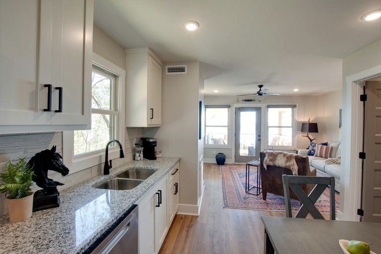 Cabins (United States of America, Scottsboro, Alabama)