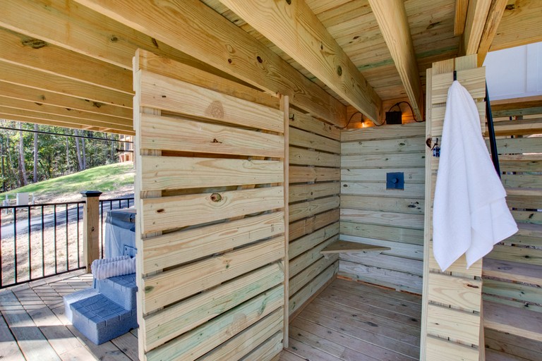 Cabins (United States of America, Scottsboro, Alabama)