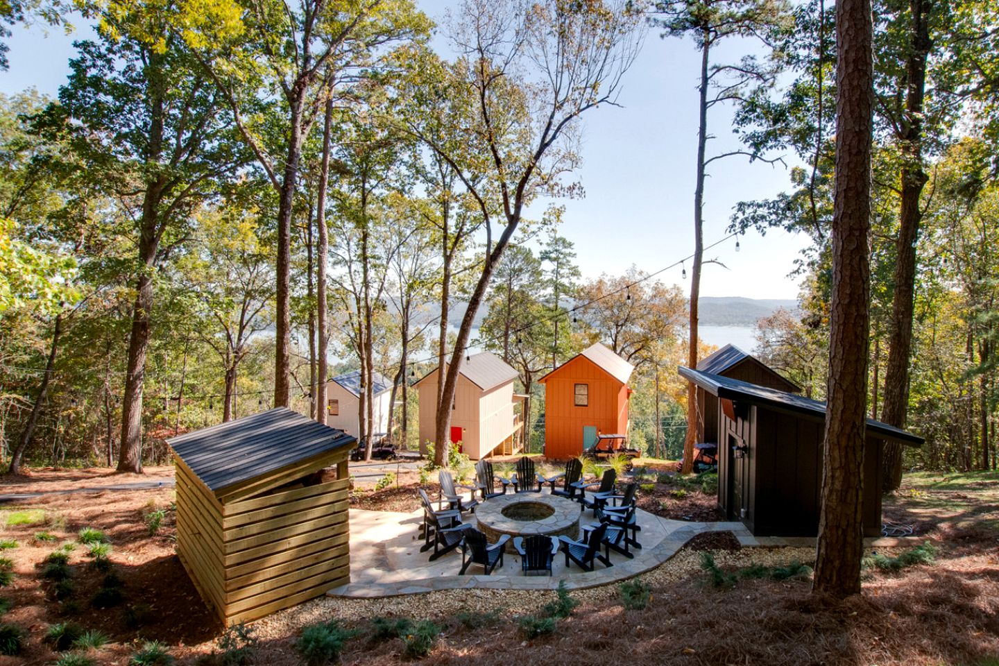 Gorgeous Cabin Great for Groups or Families with Jacuzzi, Fire Pit and Views in Alabama