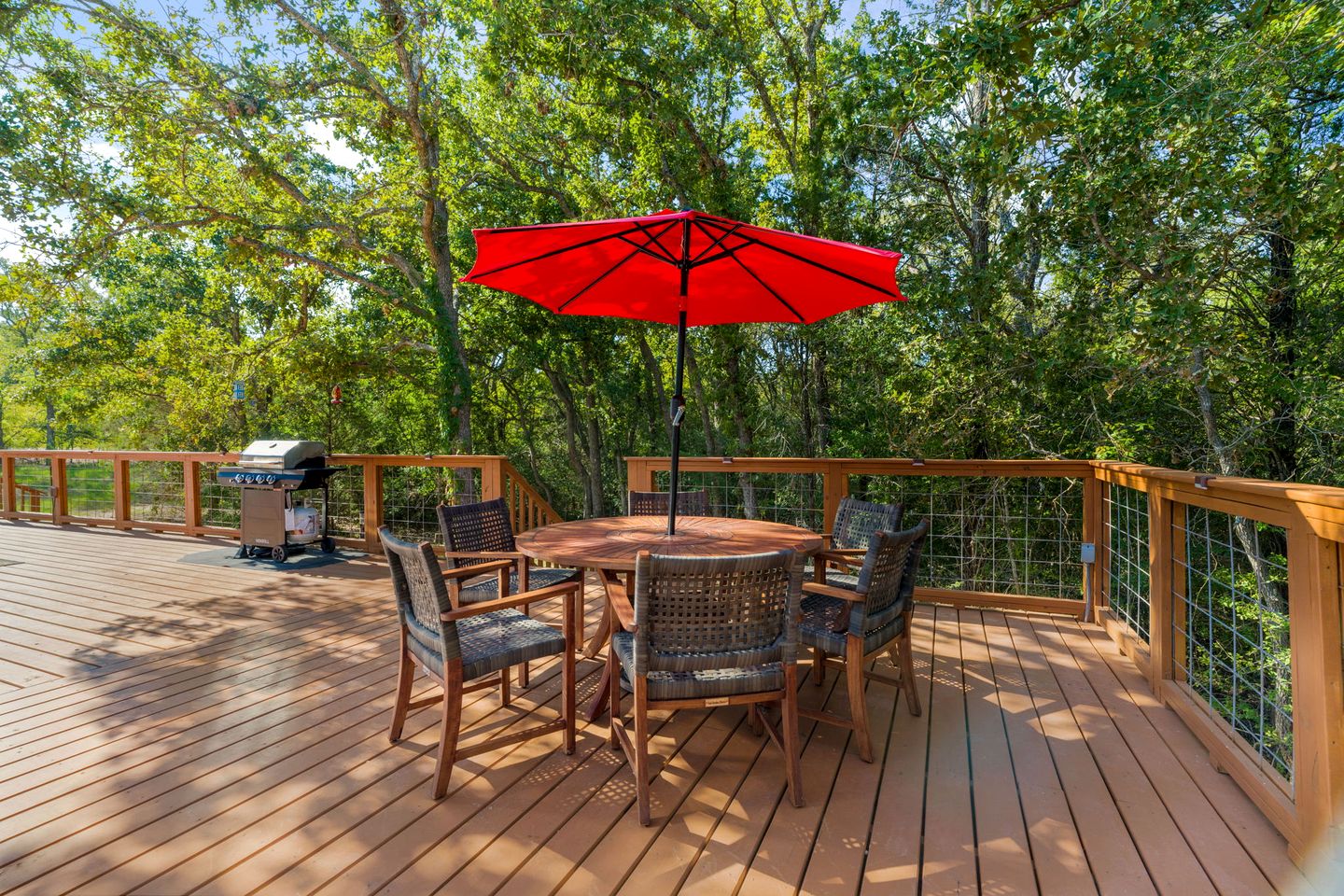 Spectacular Two Domes and Lofted Cabin Union with Breathtaking Deck and Indoors in Elgin, Texas