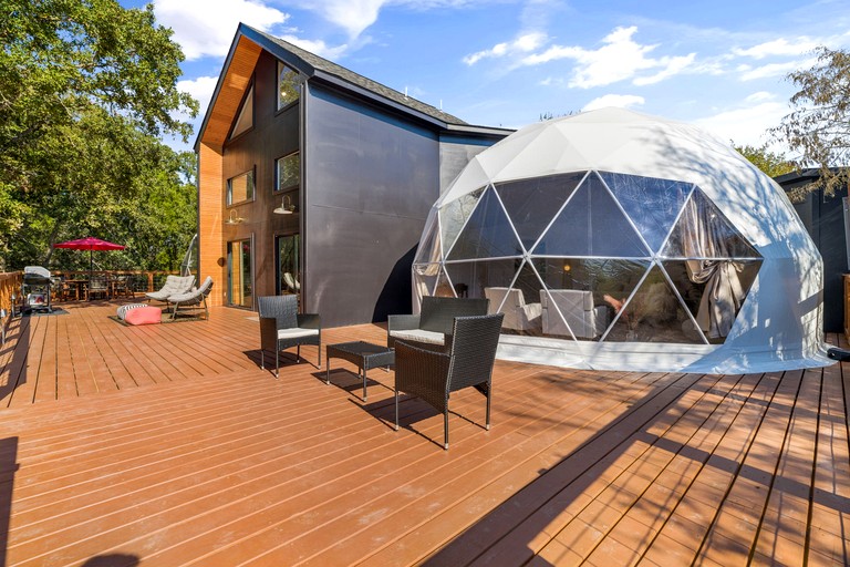 Domes (United States of America, Elgin, Texas)
