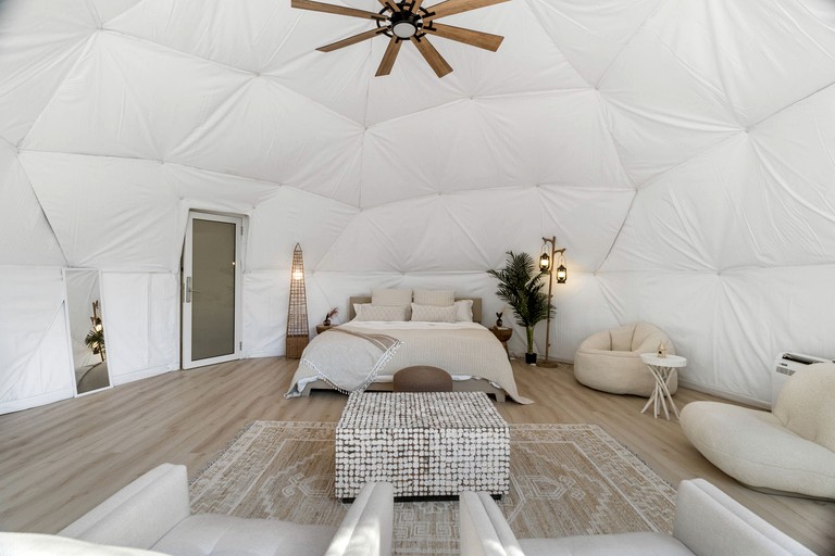 Domes (United States of America, Elgin, Texas)
