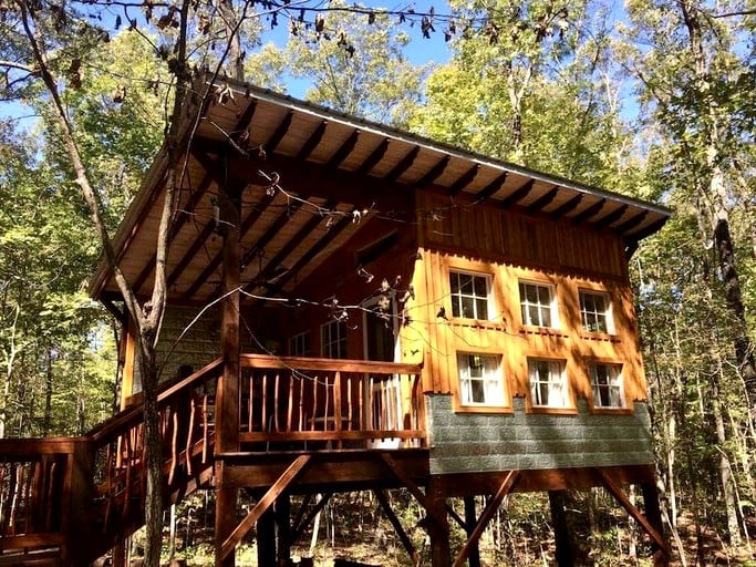 Tree Houses (Dunlap, Tennessee, United States)