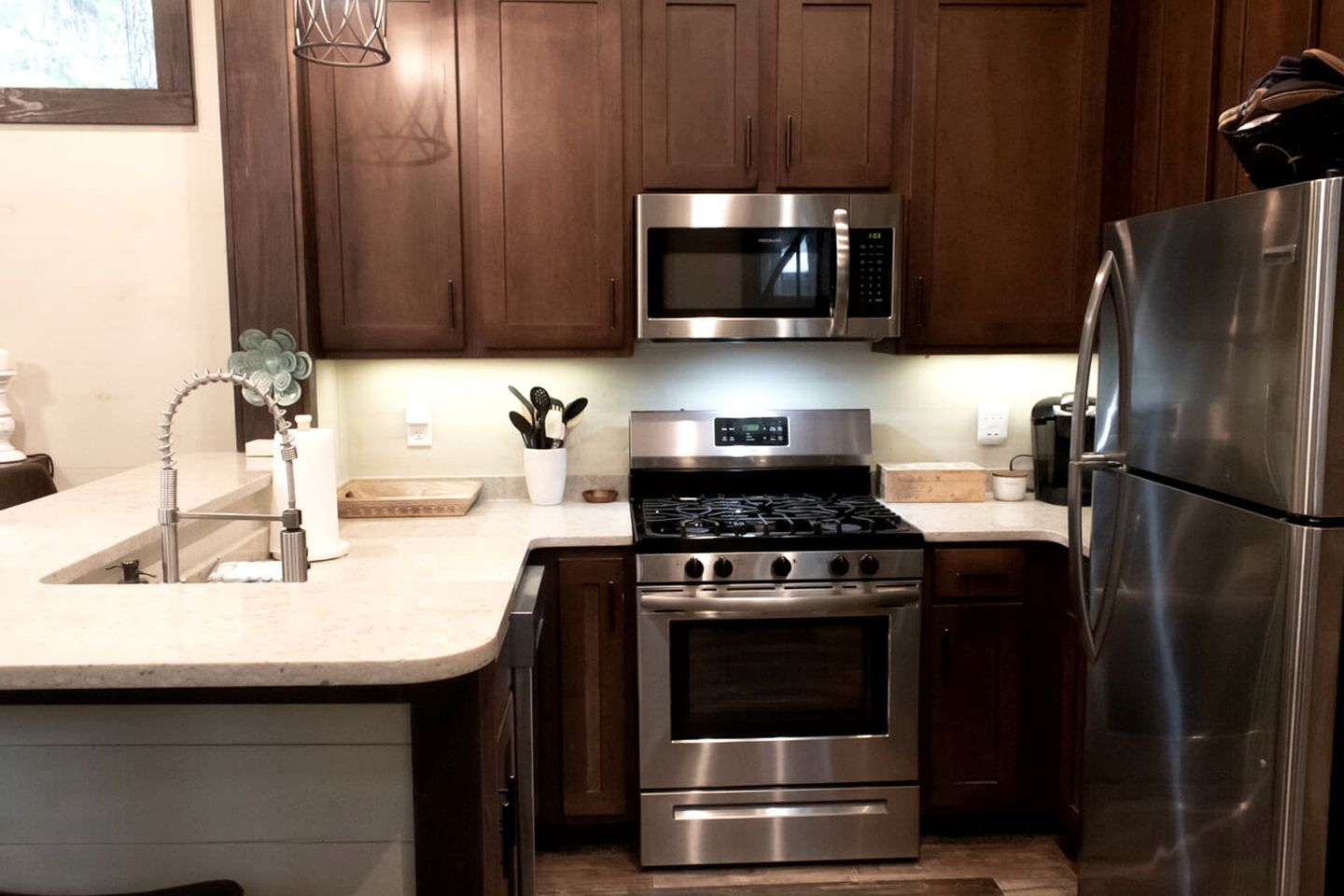 Outstanding Cottage with Fire Pit in Monteagle, Tennessee