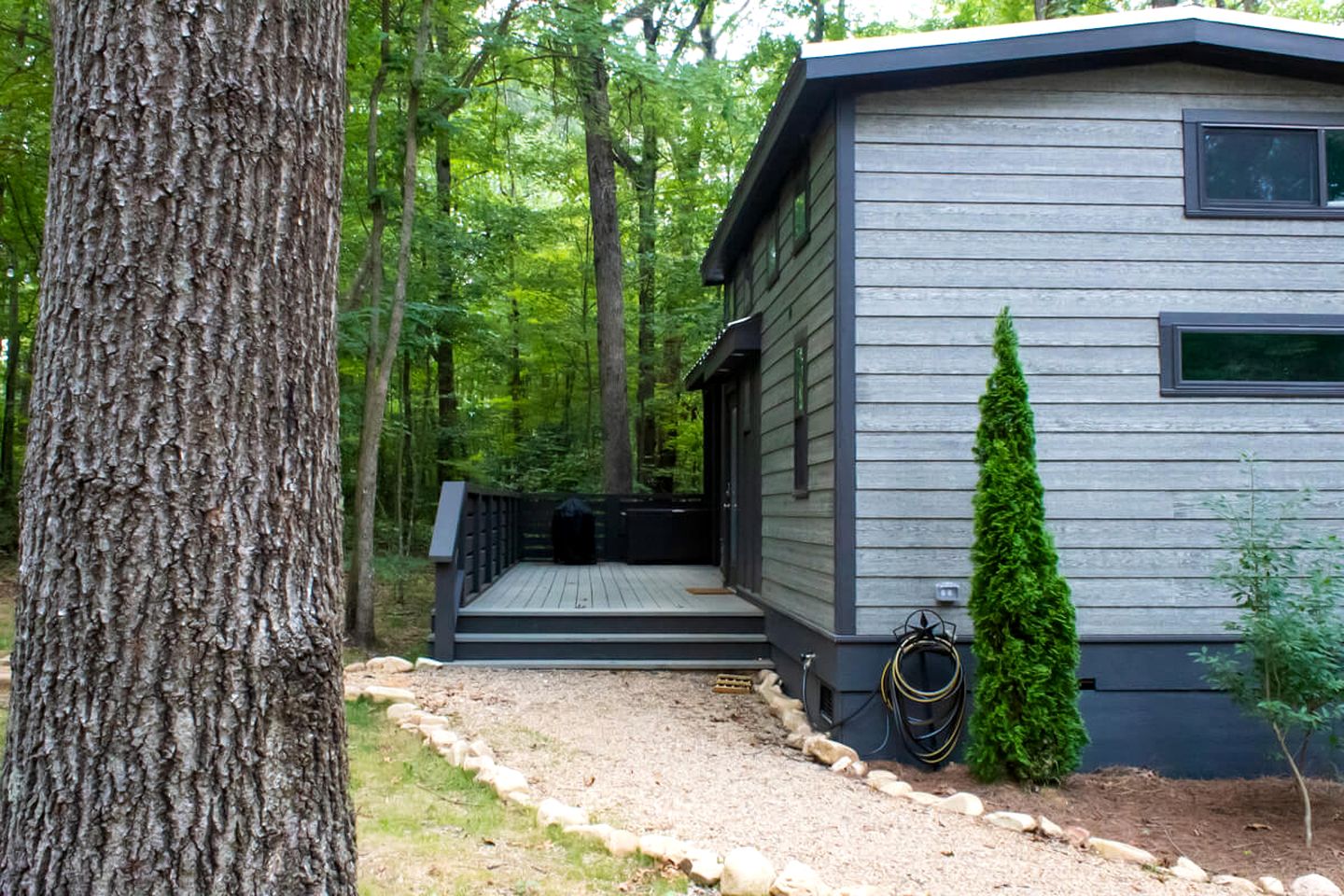 Outstanding Cottage with Fire Pit in Monteagle, Tennessee
