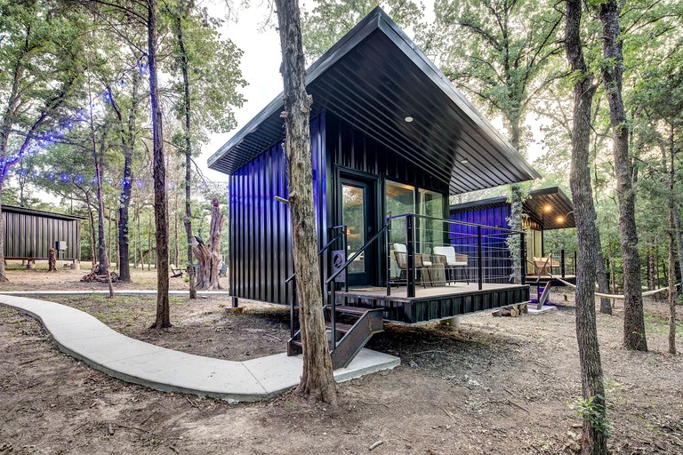 Cabins (United States of America, Decatur, Texas)