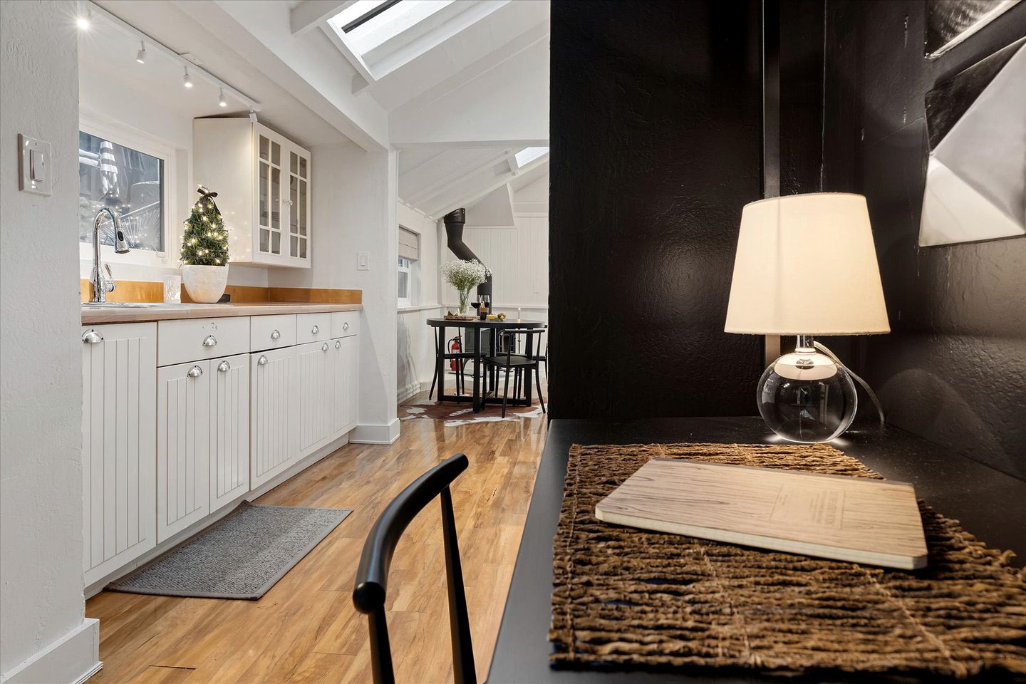 Romantic Glamping Getaway with a Hot Tub on the Russian River