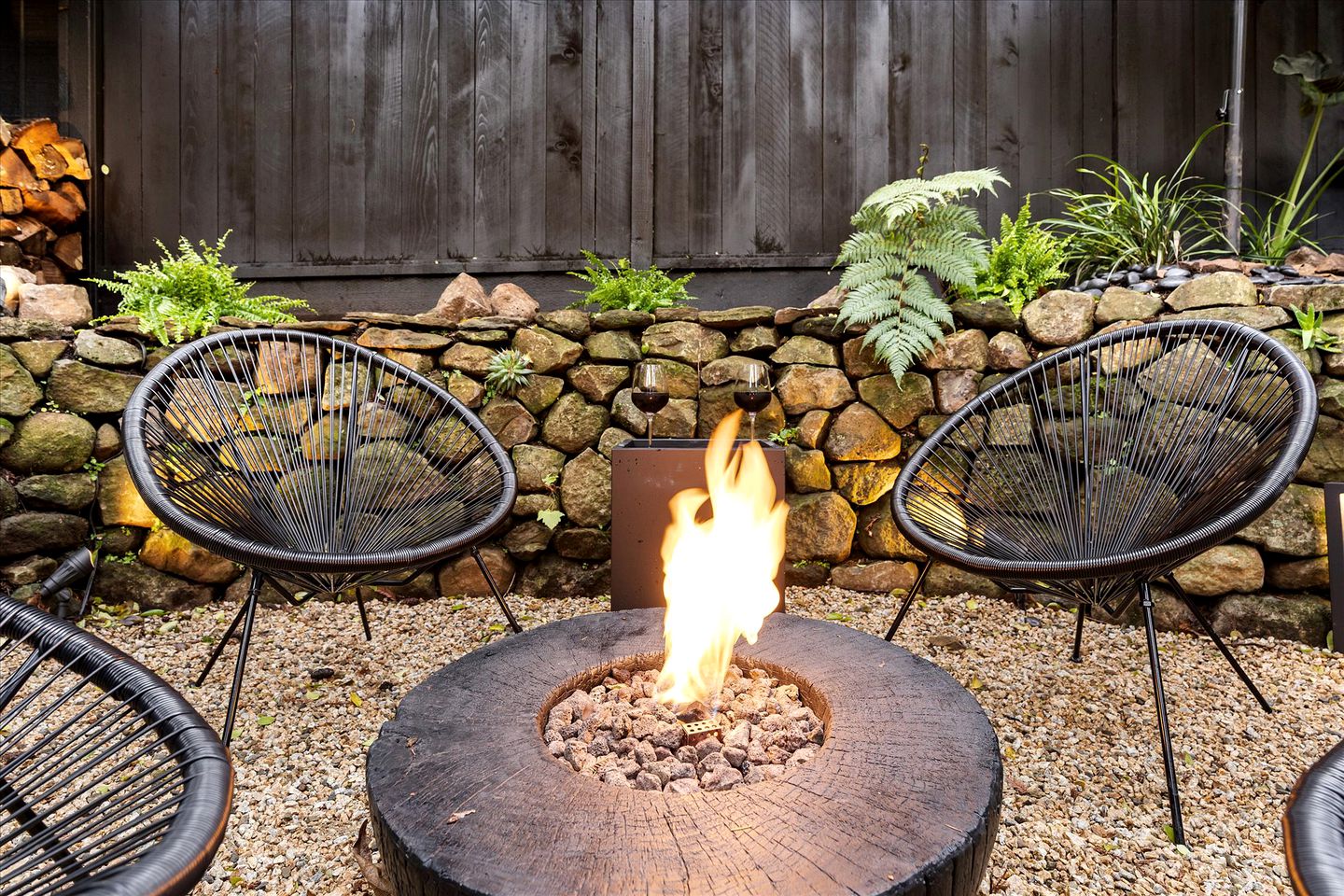 Romantic Glamping Getaway with a Hot Tub on the Russian River