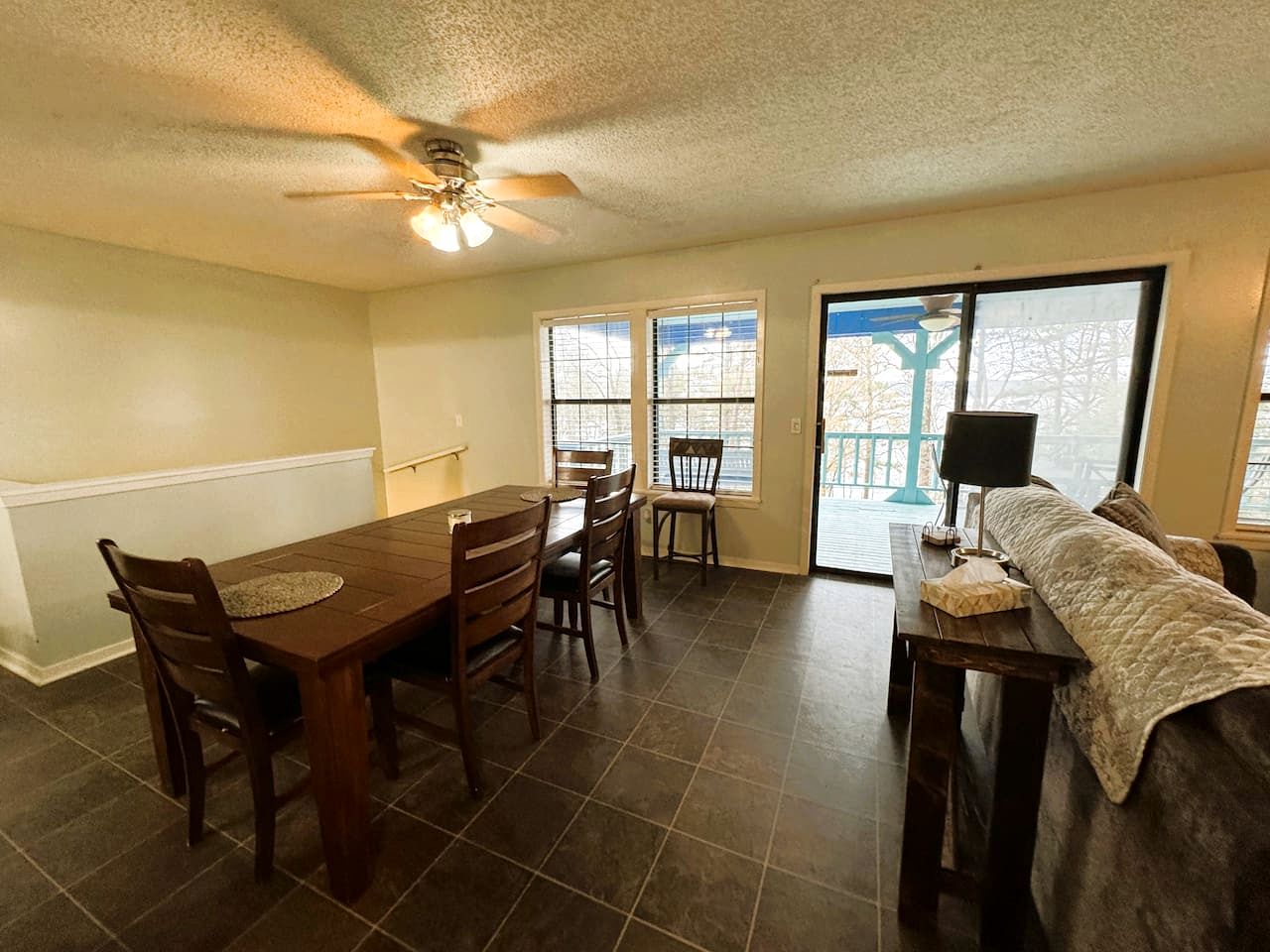 Spacious Lakeview Family Home with Boat Parking Near Marinas, Edgemont, Arkansas