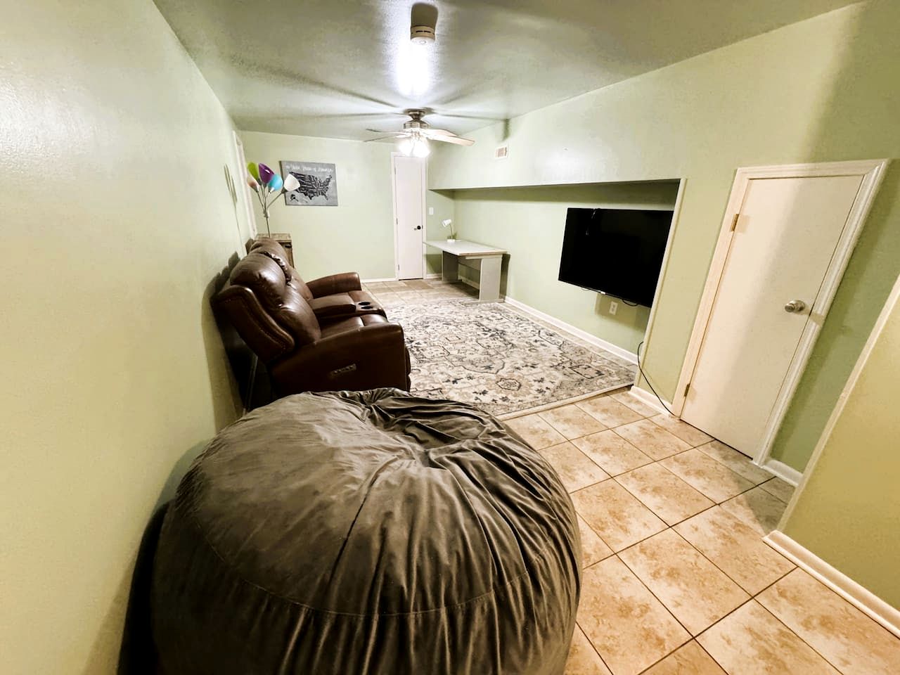 Spacious Lakeview Family Home with Boat Parking Near Marinas, Edgemont, Arkansas