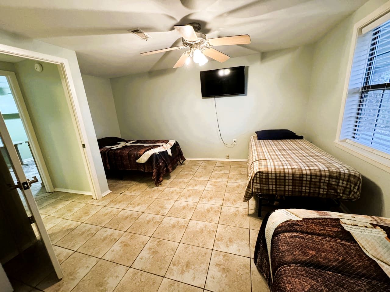 Spacious Lakeview Family Home with Boat Parking Near Marinas, Edgemont, Arkansas