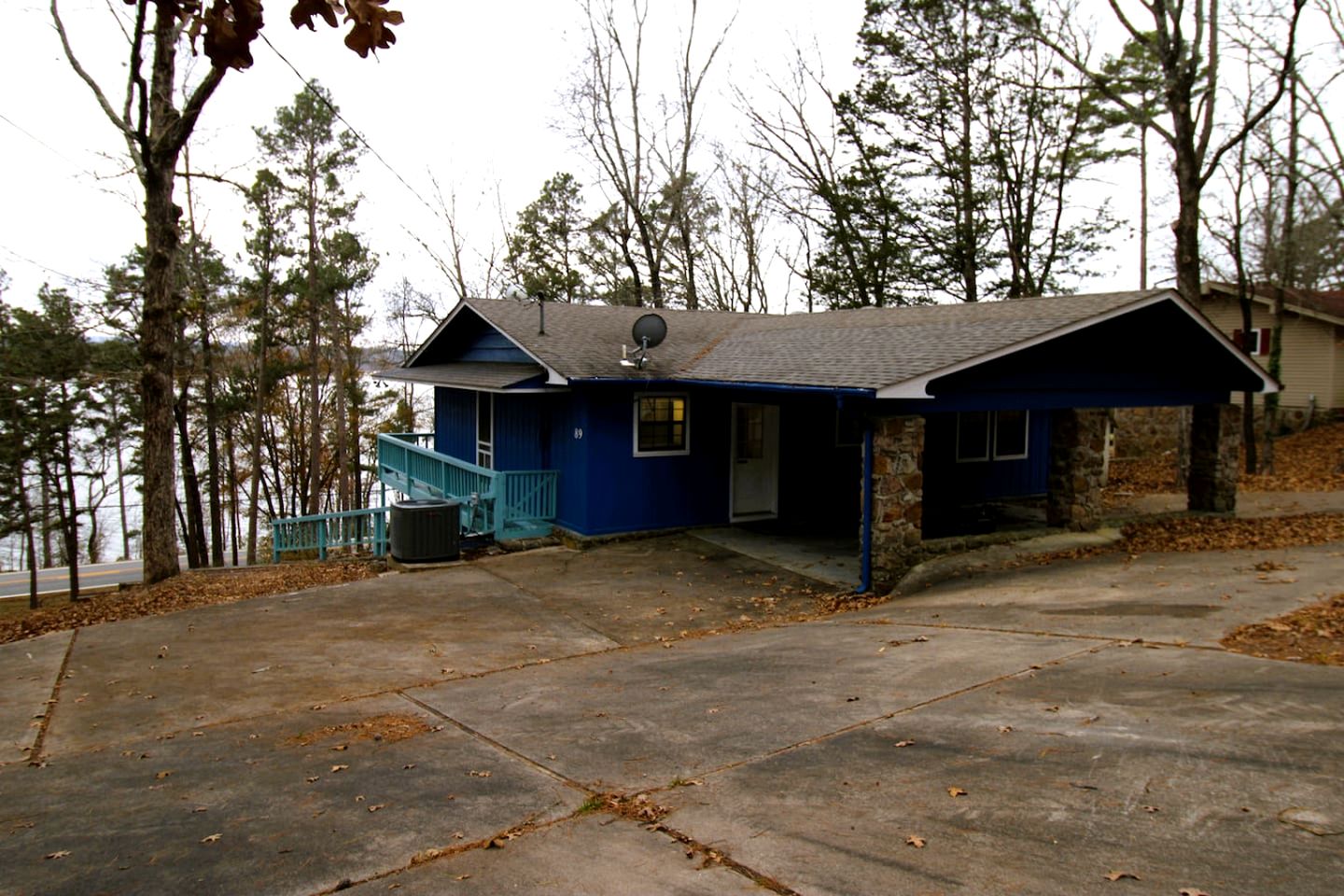 Spacious Lakeview Family Home with Boat Parking Near Marinas, Edgemont, Arkansas