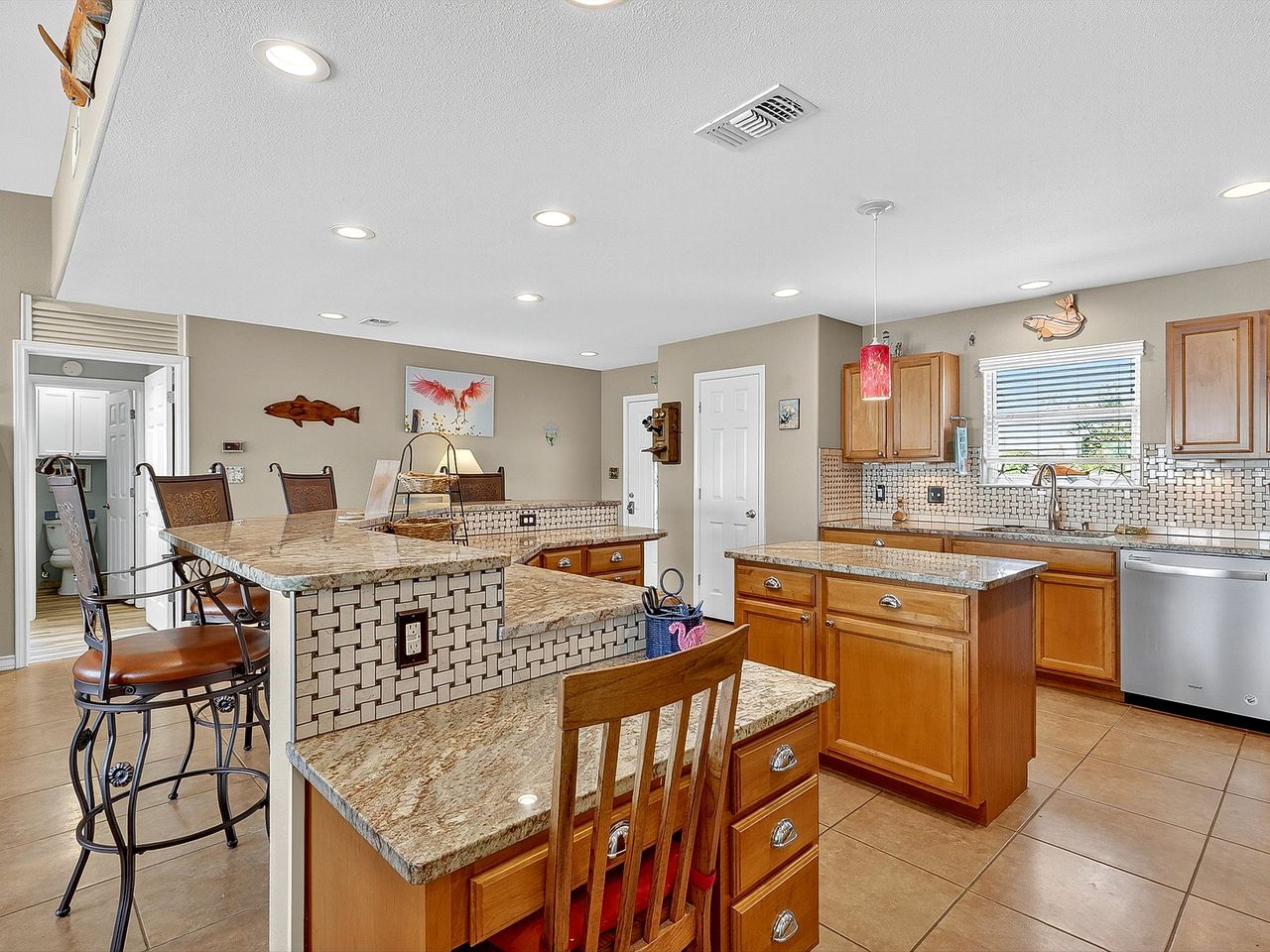 Luxurious Waterfront Home with Pool, Cabana & Boat Slip near Fishing in Rockport, Texas