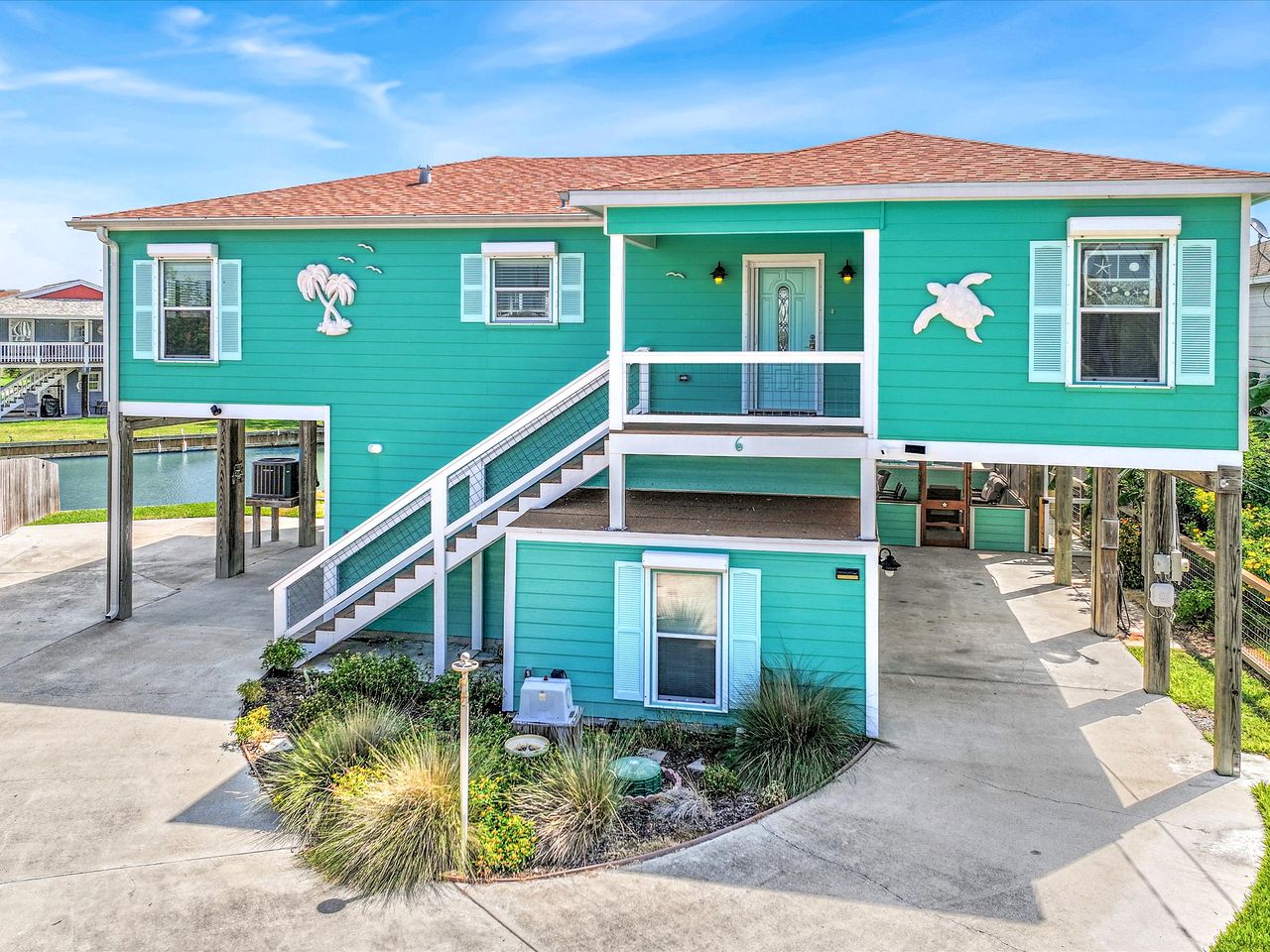 Luxurious Waterfront Home with Pool, Cabana & Boat Slip near Fishing in Rockport, Texas
