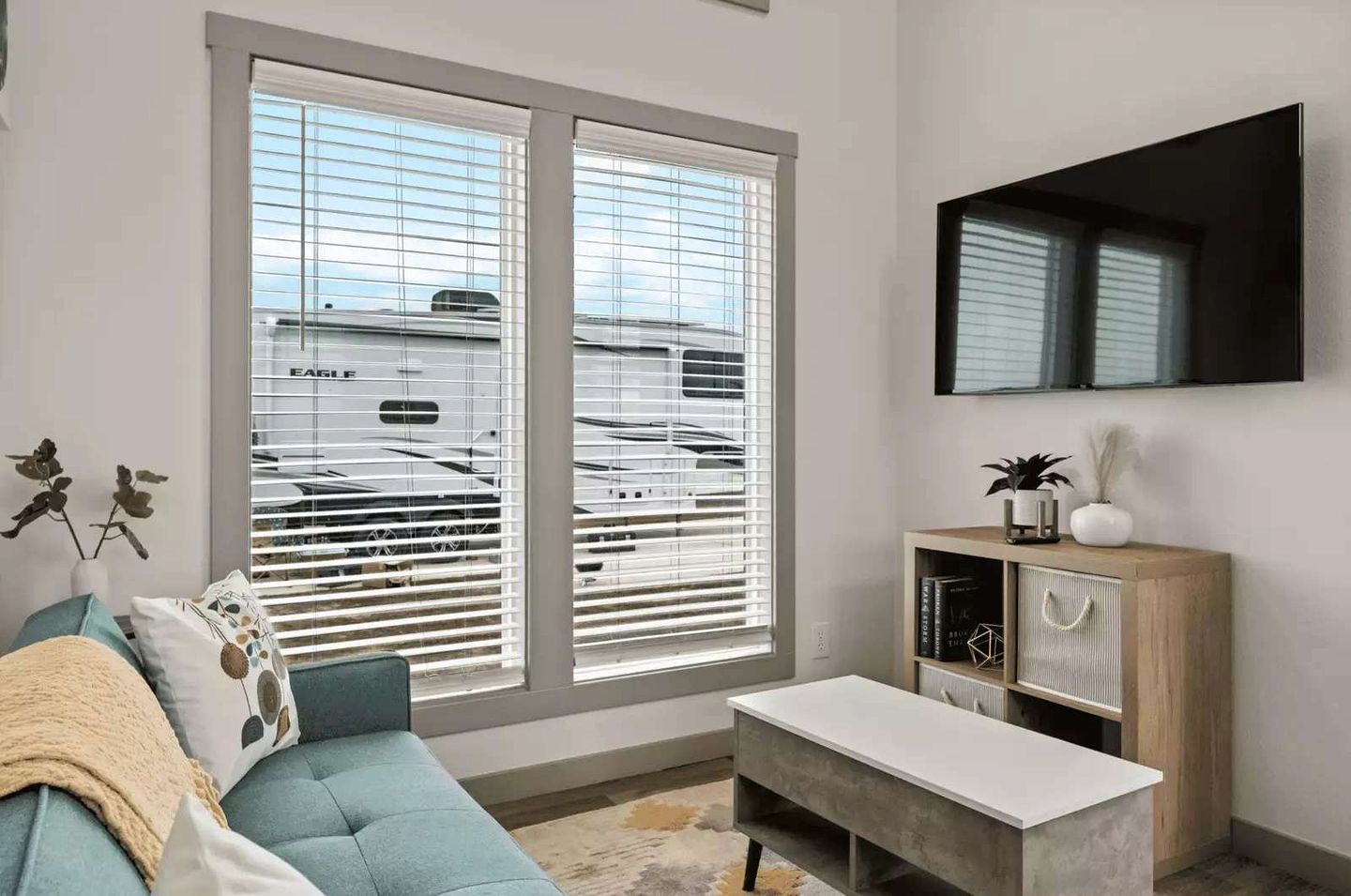 Elegant and Inviting Tiny Home Retreat with Resort Pool and Hill Country Views Near Fredericksburg, TX