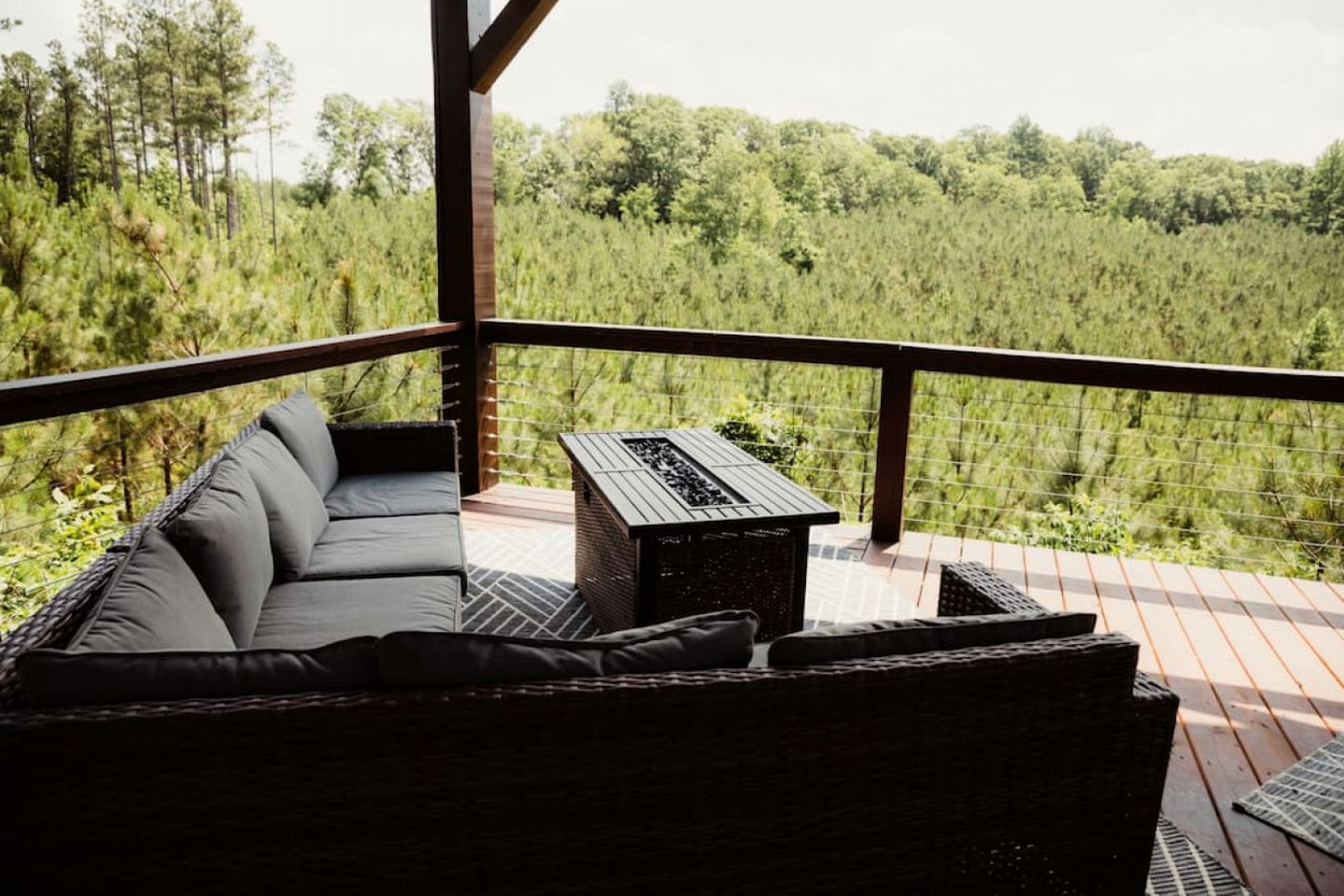Incredible Safari Tent with Hot-tub, Fire Pit and Sauna in Cadiz, Kentucky