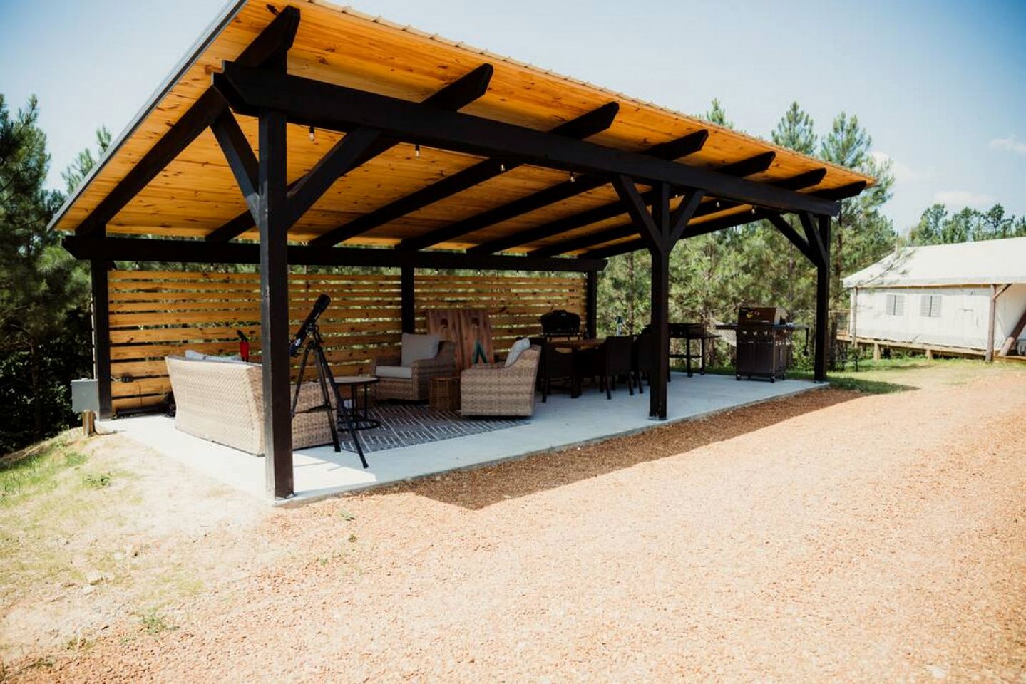 Incredible Safari Tent with Hot-tub, Fire Pit and Sauna in Cadiz, Kentucky