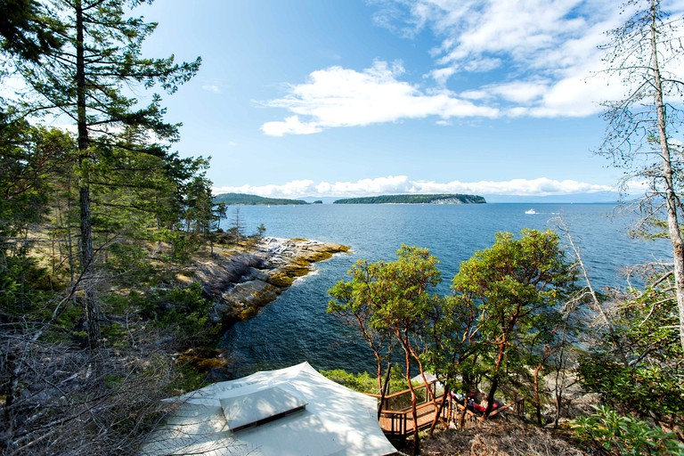 Tented Cabins (Halfmoon Bay, British Columbia, Canada)