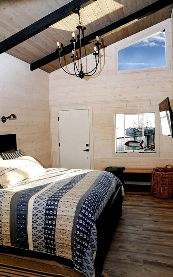 The Boathouse Cottage, Waterfront Morro Bay, CA