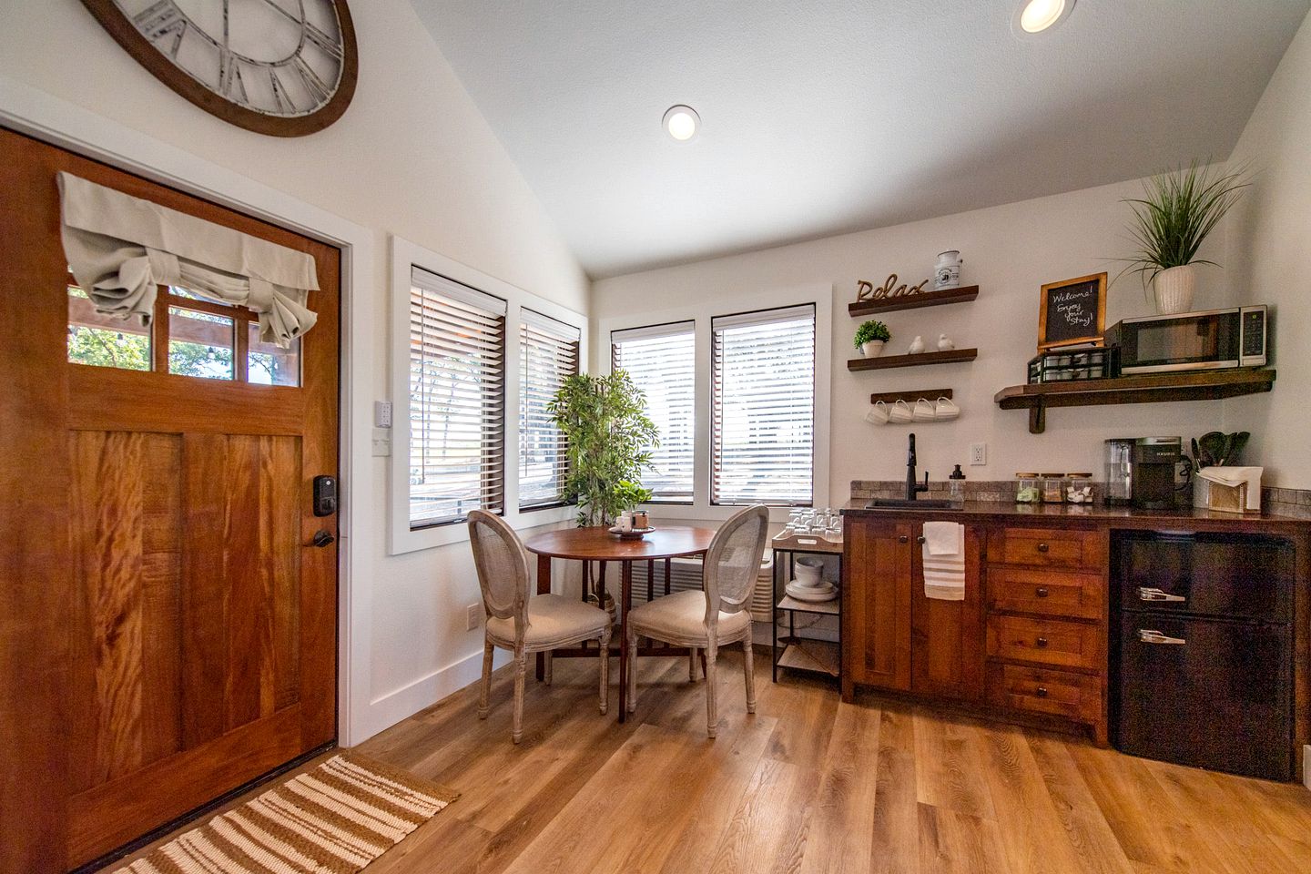 Outdoor Adventure in a Charming Cabin near Elm Mott, Texas