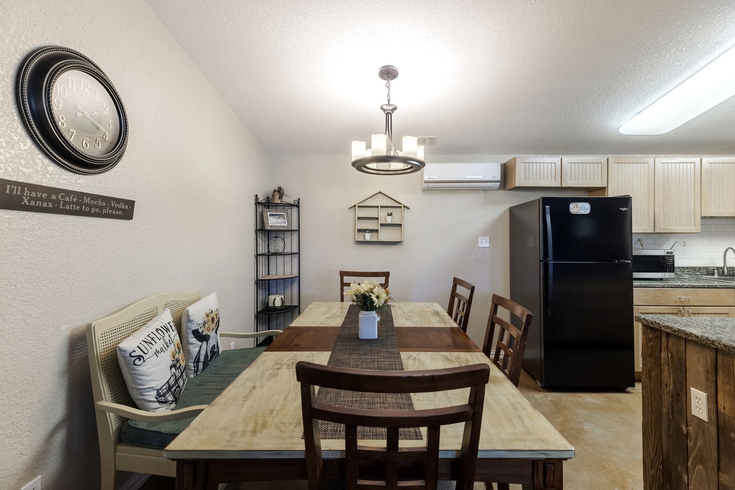 Rustic-Modern Ranch Retreat with Fire Pit & Nature Views in Mountain Home, Texas